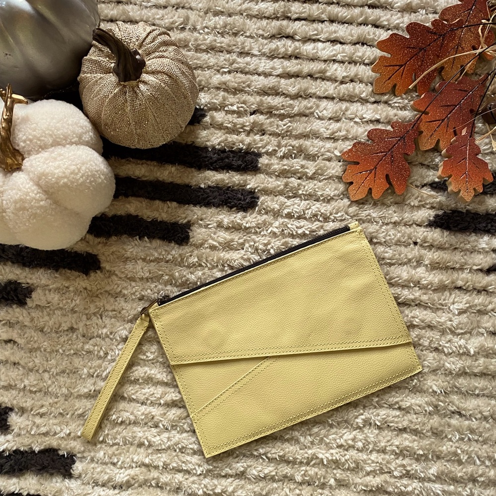 NWT Botkier Crosstown Large Leather Clutch in Gift Box